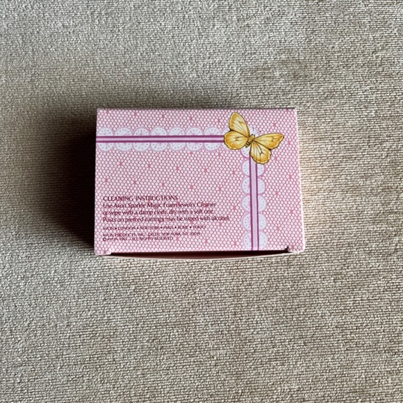 VINTAGE (1991) AVON STRAIGHT FROM THE HEART GIFT SET - Picture 4 of 5